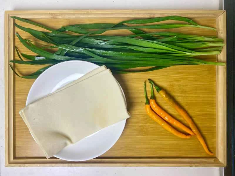 How to make pure milk hand-torn toast: Step 1