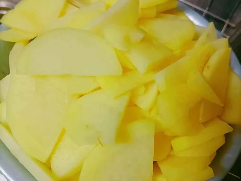 How to make pure milk hand-torn toast: Step 1