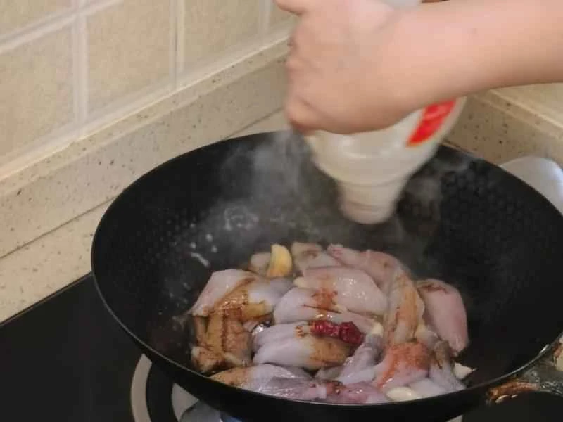 How to make pure milk hand-torn toast: Step 1