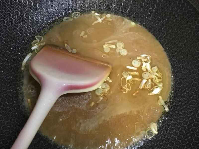 How to make pure milk hand-torn toast: Step 1