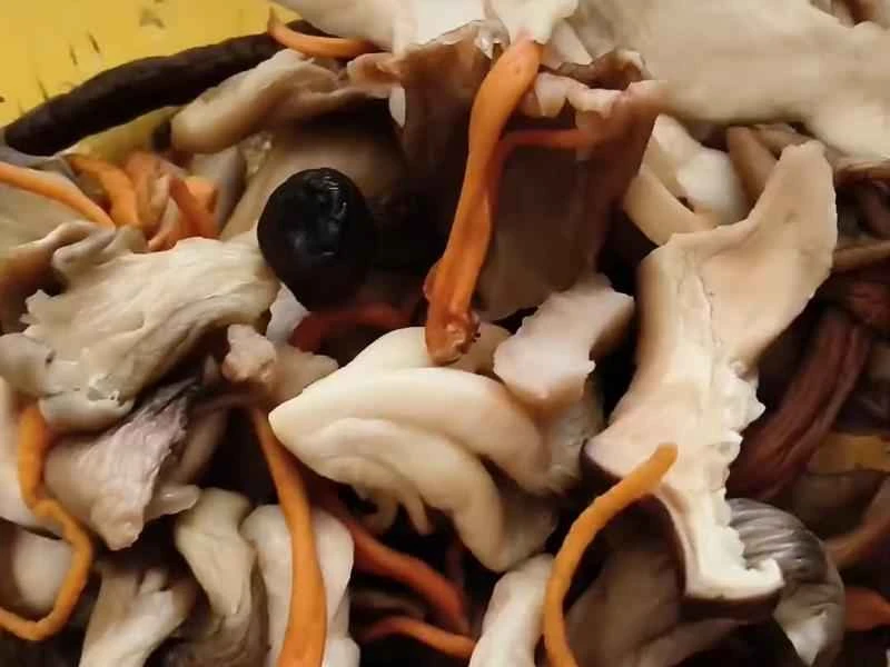 How to make pure milk hand-torn toast: Step 1