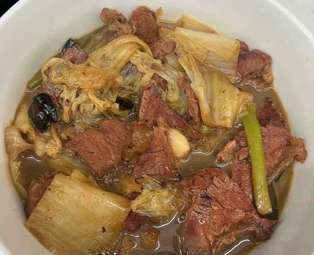 Home-style dish - Braised beef with Chinese cabbage