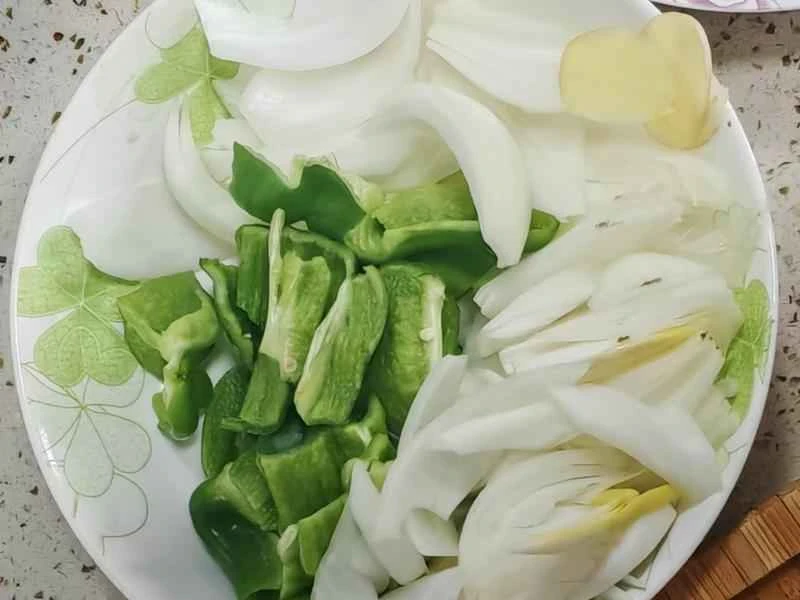 How to make pure milk hand-torn toast: Step 1