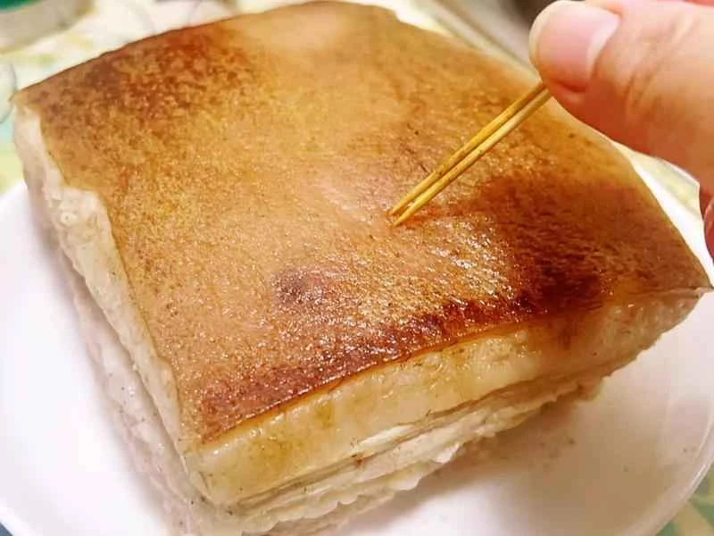 How to make pure milk hand-torn toast: Step 1