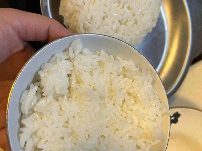 How to make pure milk hand-torn toast: Step 1