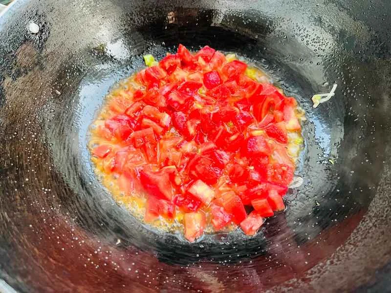 How to make pure milk hand-torn toast: Step 1