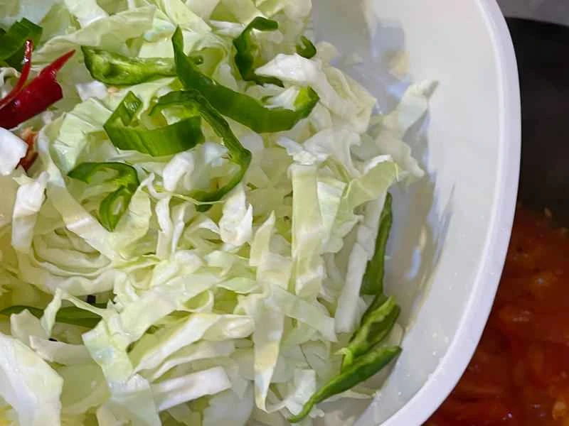 How to make pure milk hand-torn toast: Step 1