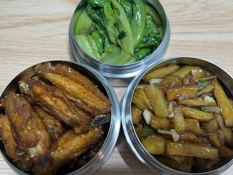 How to make pure milk hand-torn toast: Step 1