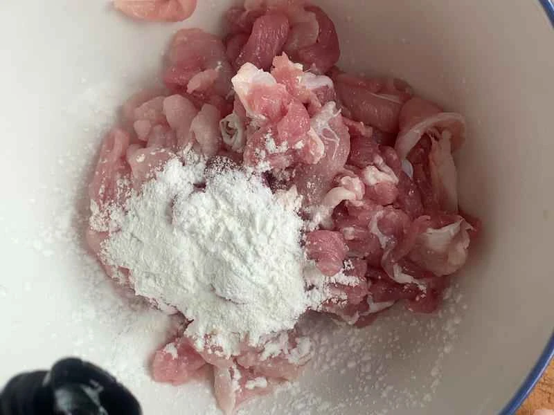 How to make pure milk hand-torn toast: Step 1