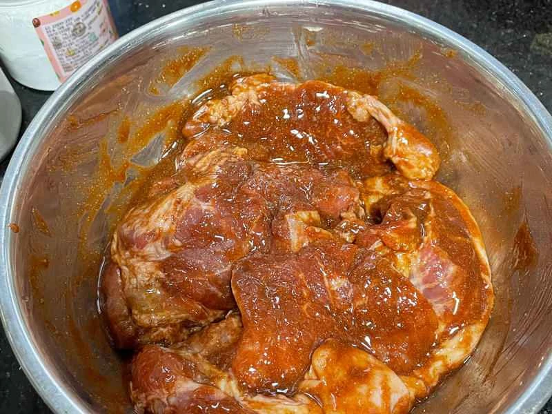 How to make pure milk hand-torn toast: Step 1