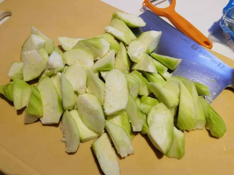 How to make pure milk hand-torn toast: Step 1