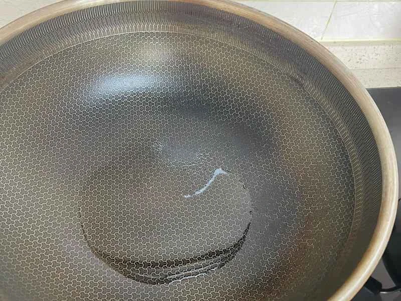 How to make pure milk hand-torn toast: Step 1