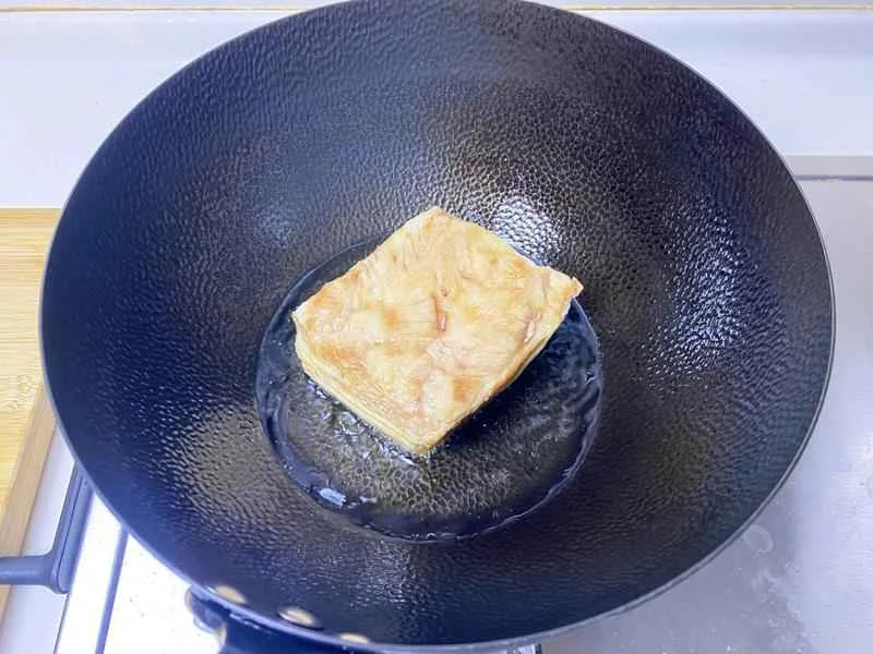 How to make pure milk hand-torn toast: Step 1