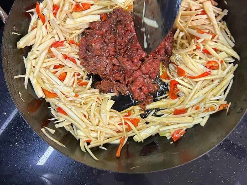 How to make pure milk hand-torn toast: Step 1