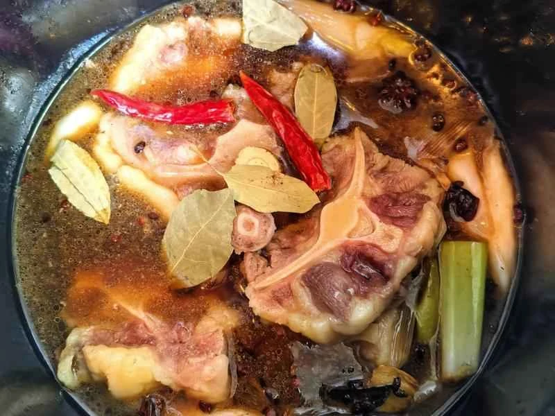 How to make pure milk hand-torn toast: Step 1