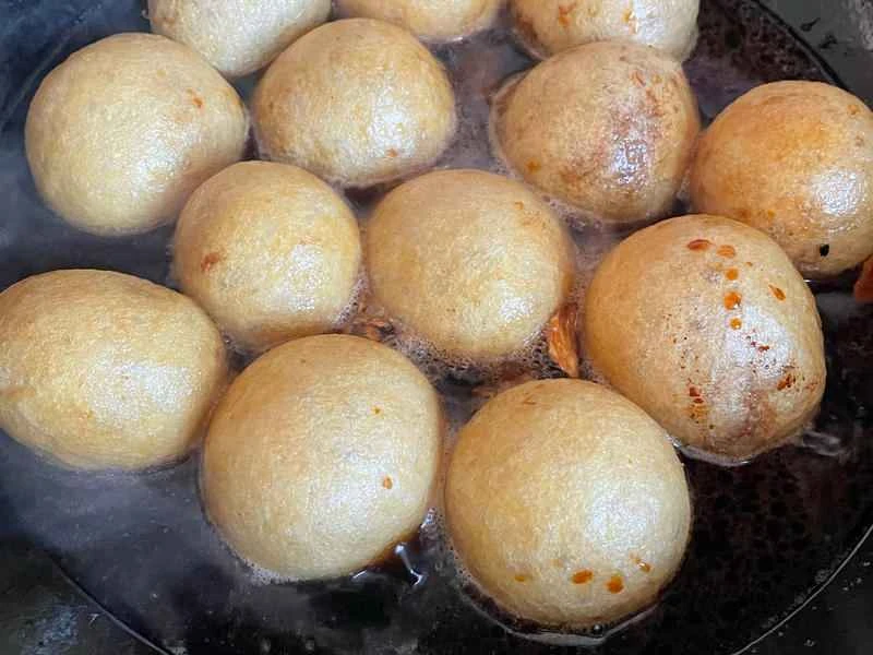 How to make pure milk hand-torn toast: Step 1