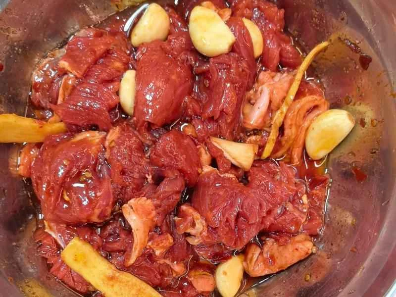 How to make pure milk hand-torn toast: Step 1