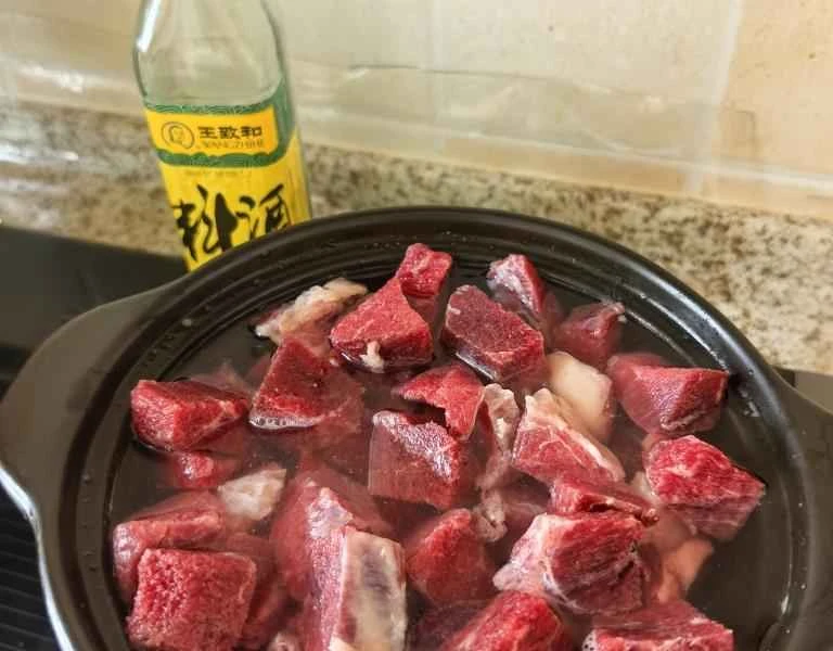 How to make pure milk hand-torn toast: Step 1