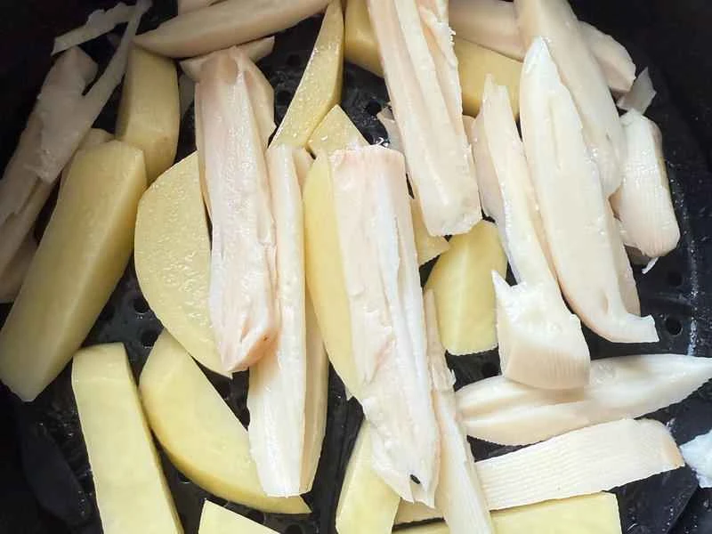 How to make pure milk hand-torn toast: Step 1