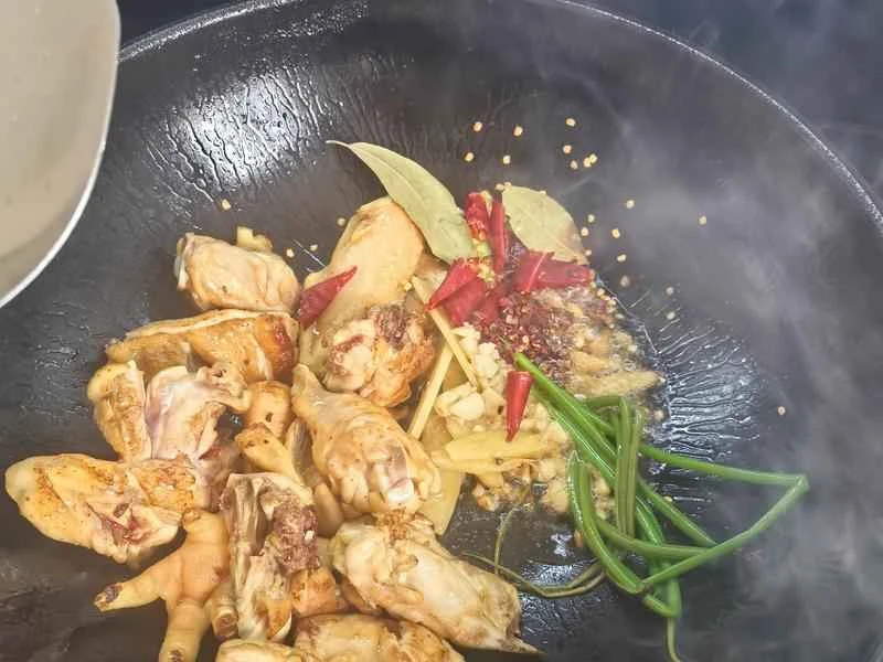 How to make pure milk hand-torn toast: Step 1