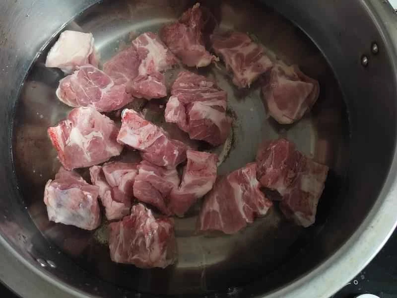 How to make pure milk hand-torn toast: Step 1