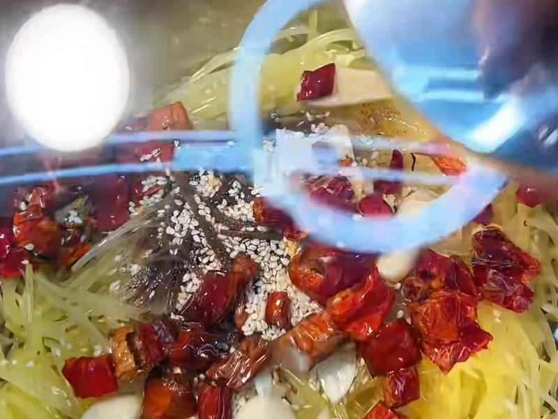 How to make pure milk hand-torn toast: Step 1