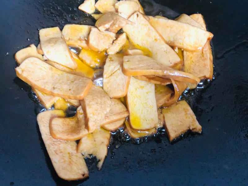 How to make pure milk hand-torn toast: Step 1