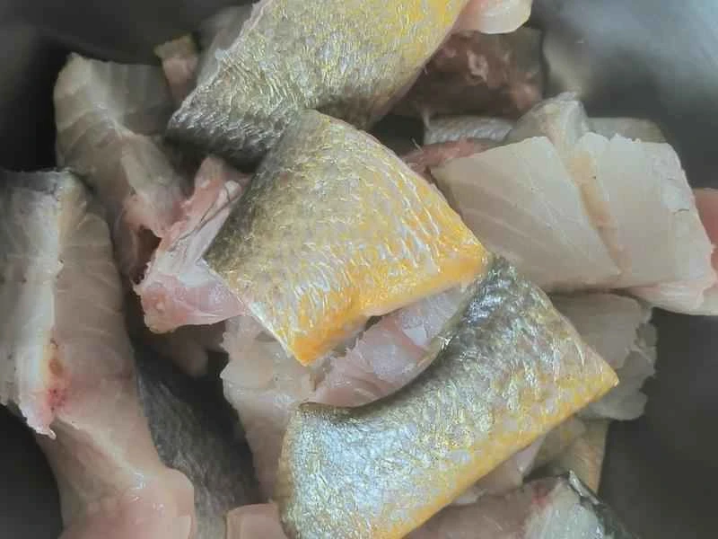 How to make pure milk hand-torn toast: Step 1