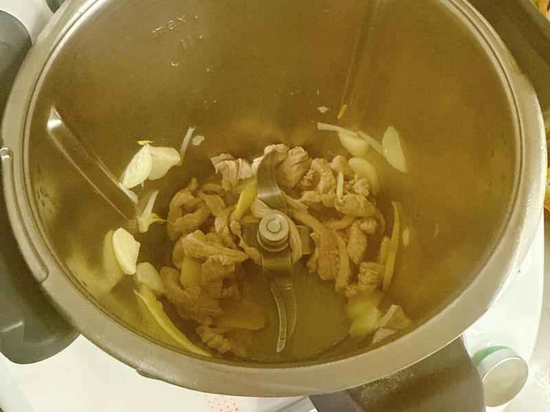 How to make pure milk hand-torn toast: Step 1