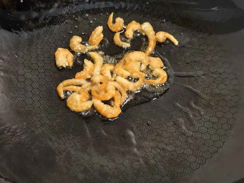 How to make pure milk hand-torn toast: Step 1