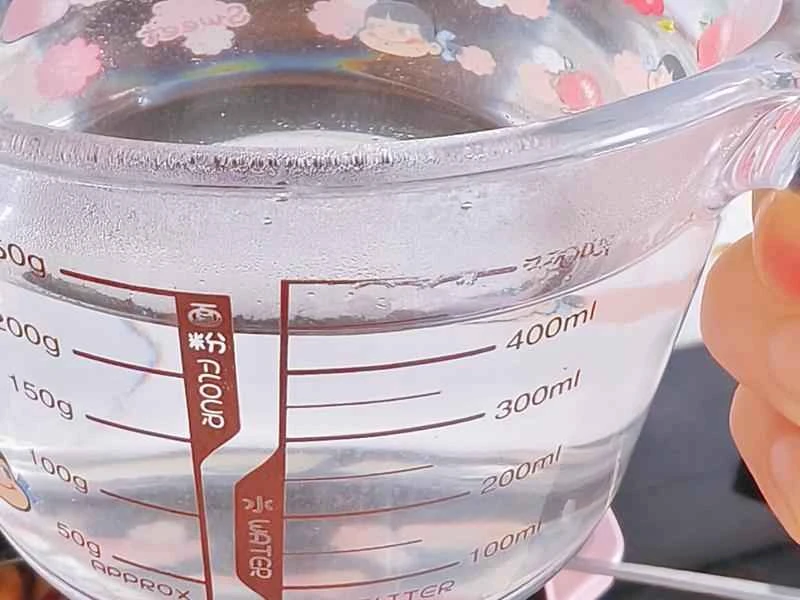 How to make pure milk hand-torn toast: Step 1