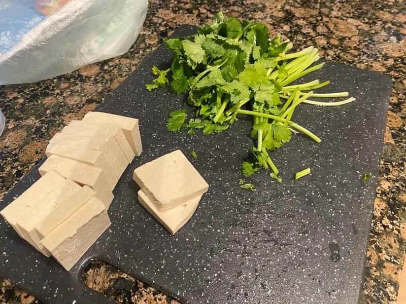 How to make pure milk hand-torn toast: Step 1