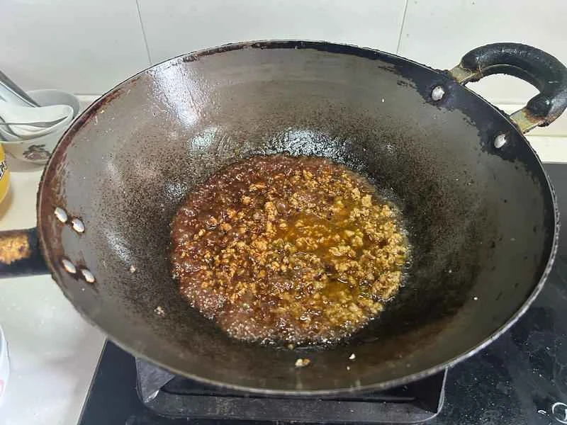 How to make pure milk hand-torn toast: Step 1