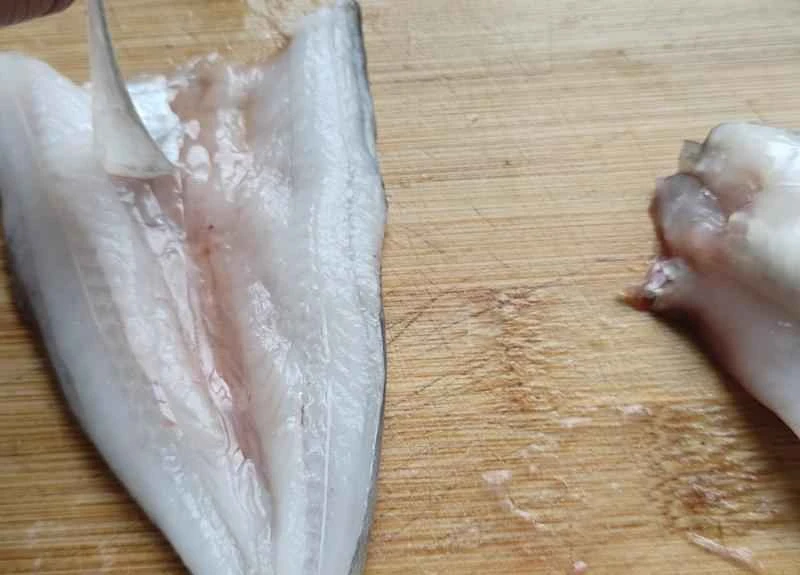 How to make pure milk hand-torn toast: Step 1