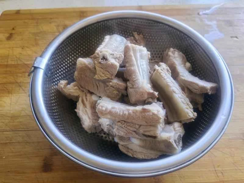 How to make pure milk hand-torn toast: Step 1