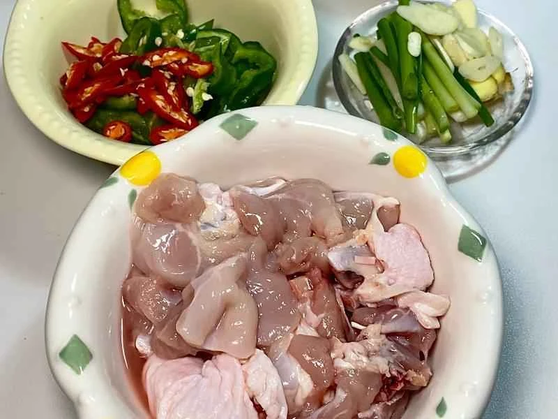 How to make pure milk hand-torn toast: Step 1