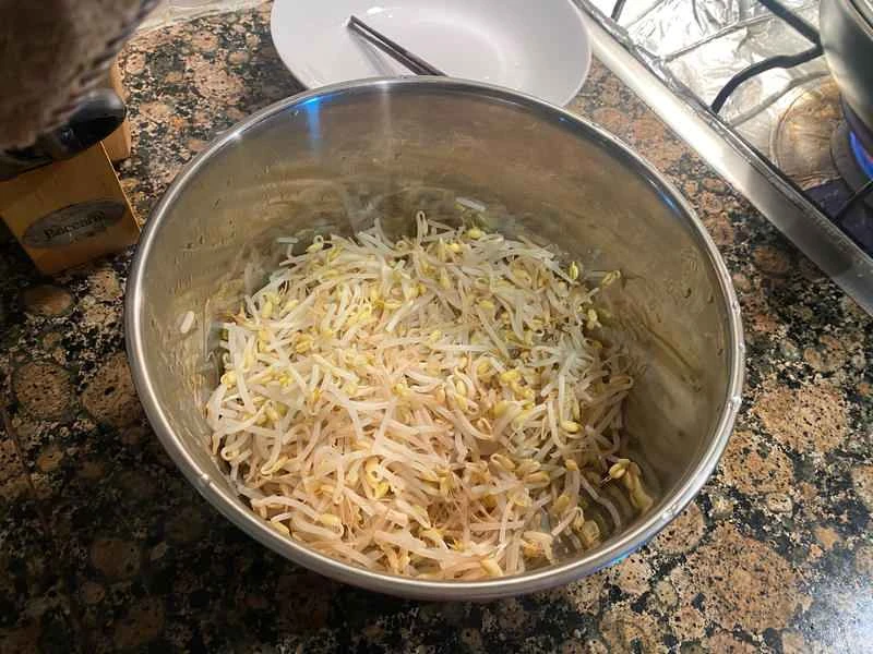 How to make pure milk hand-torn toast: Step 1