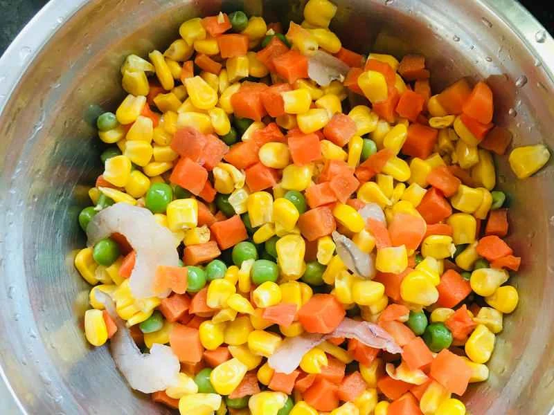 How to make pure milk hand-torn toast: Step 1