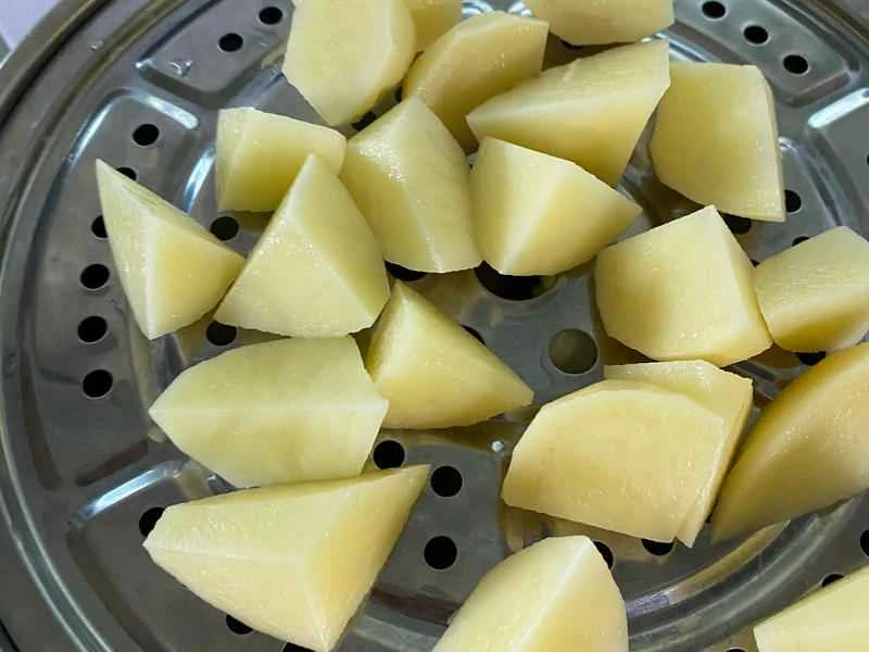 How to make pure milk hand-torn toast: Step 1