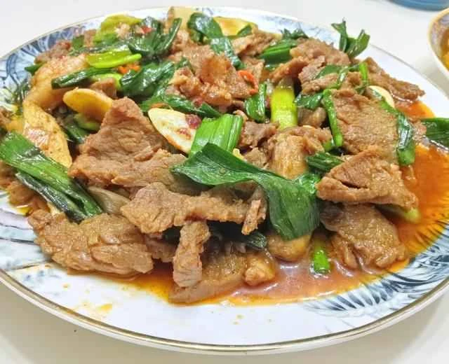 7 recipes for stir-fried beef with garlic sprouts