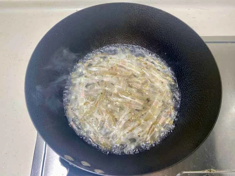 How to make pure milk hand-torn toast: Step 1