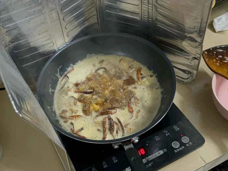 How to make pure milk hand-torn toast: Step 1