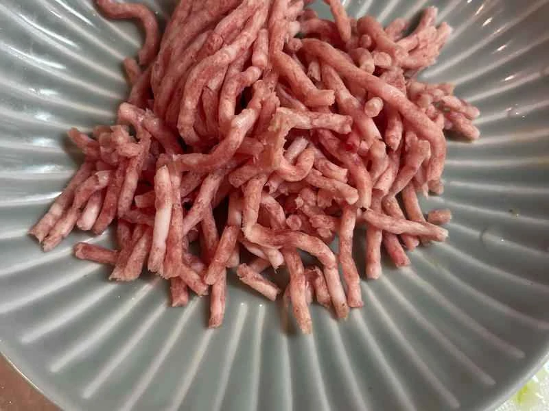 How to make pure milk hand-torn toast: Step 1