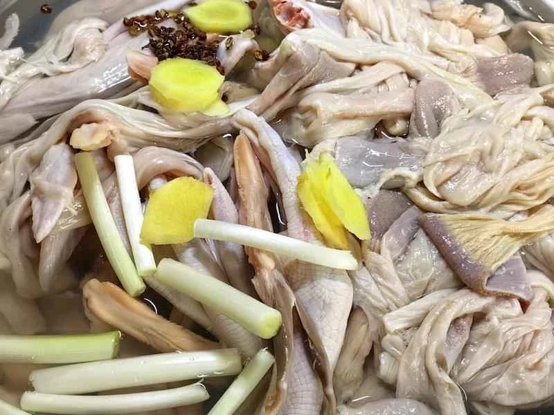 How to make pure milk hand-torn toast: Step 1