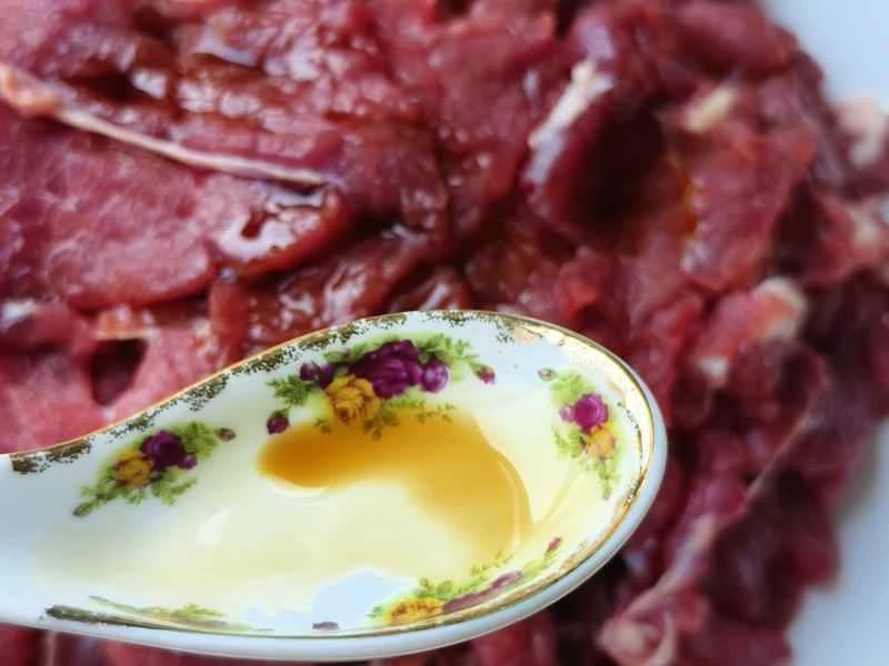 How to make pure milk hand-torn toast: Step 1