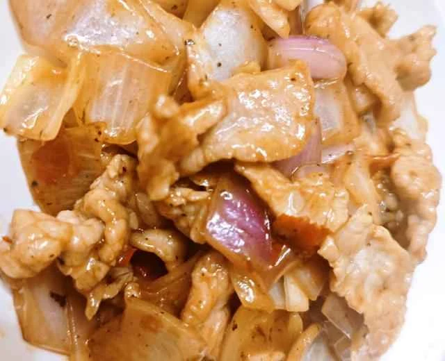 Recipe for stir-fried pork with onions