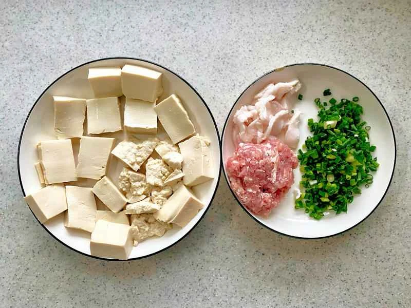 How to make pure milk hand-torn toast: Step 1