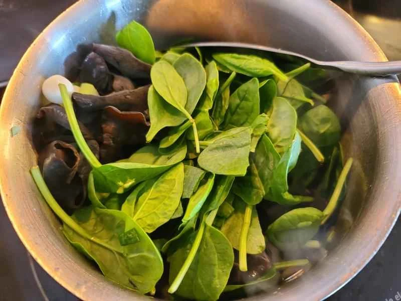 How to make pure milk hand-torn toast: Step 1