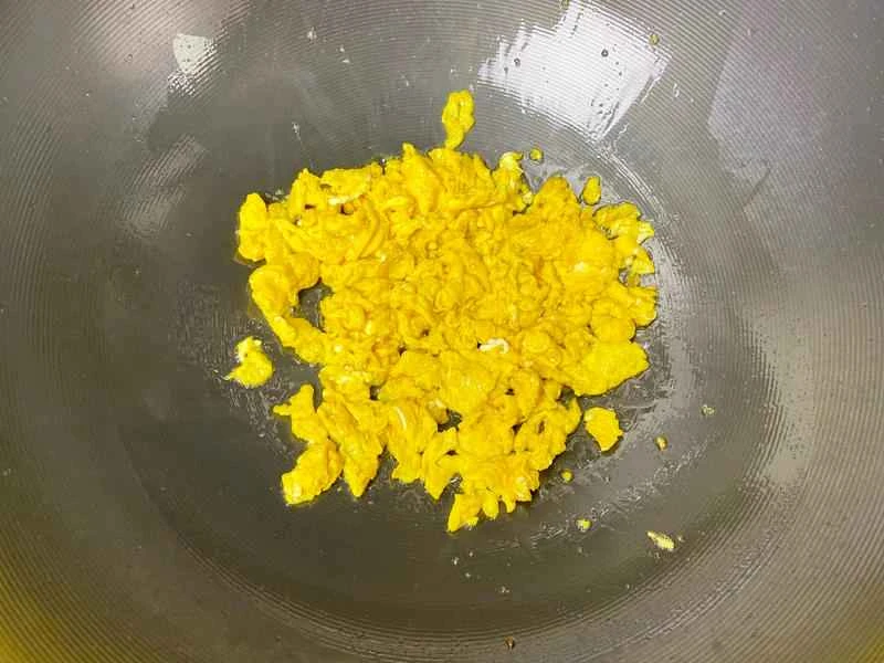 How to make pure milk hand-torn toast: Step 1