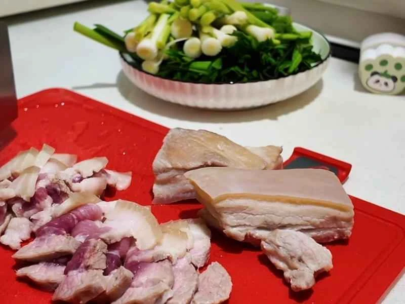 How to make pure milk hand-torn toast: Step 1